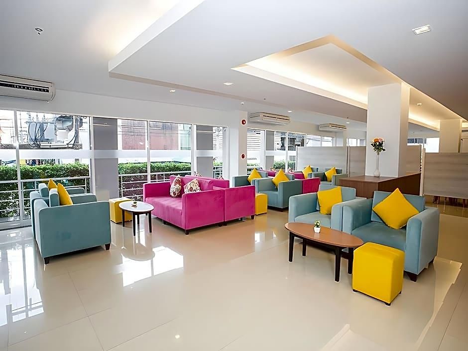 R-Con Hotel @ Siam Hotel 3*