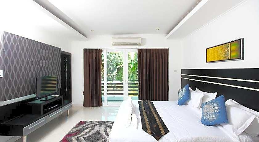 Hotel Hidden Palm Pool Pattaya