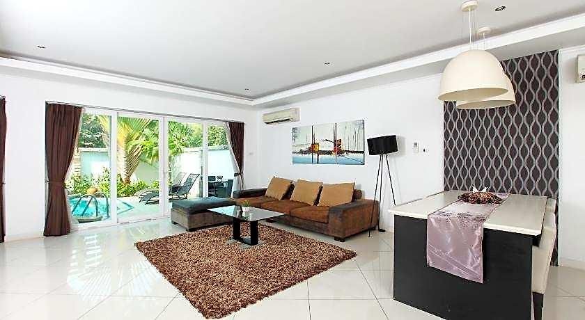 Hidden Palm Pool Hotel Pattaya