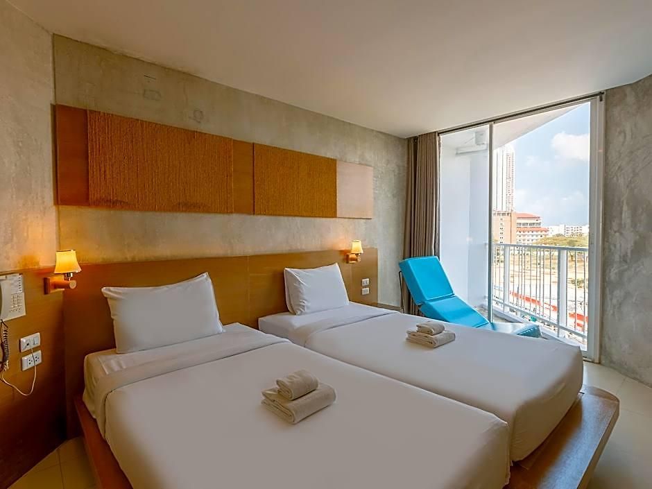 B2 Jomtien Hotel 3*