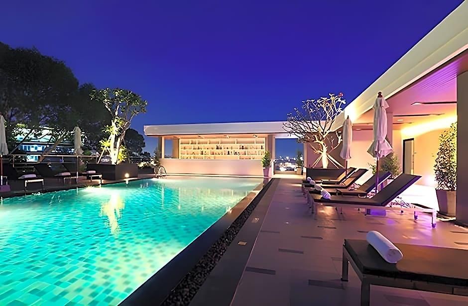 Hotel Season Five Pattaya