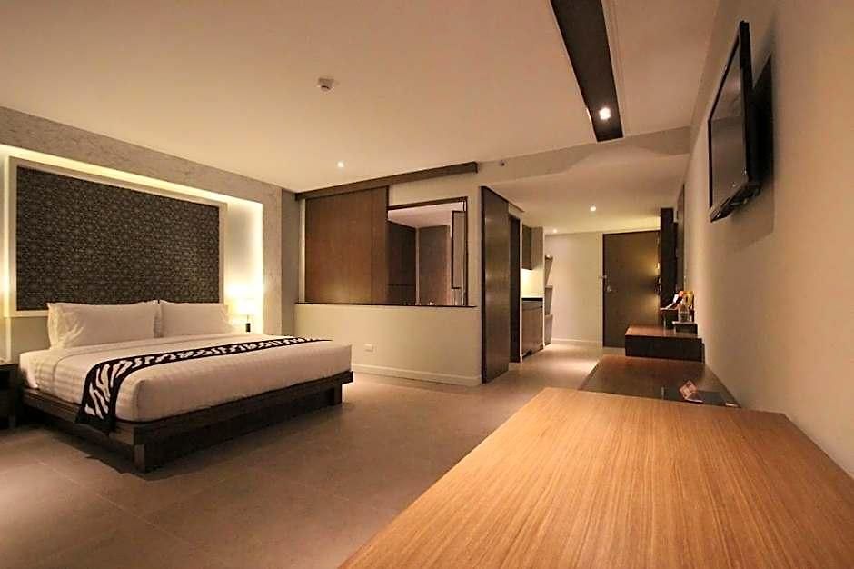 Hotel Season Five 4*