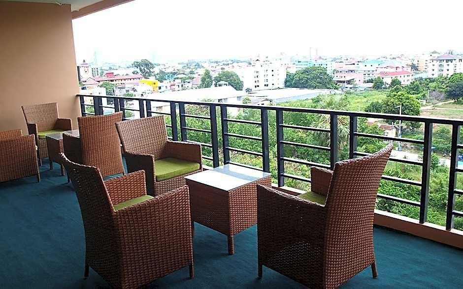 V Hotel