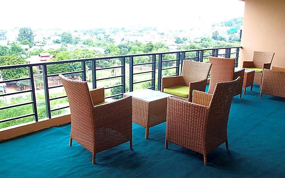 V Hotel