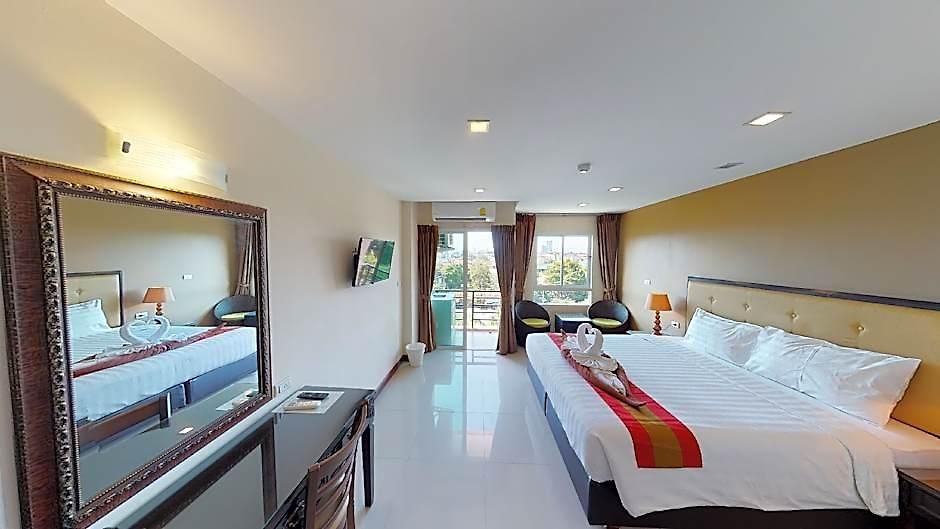 V Hotel