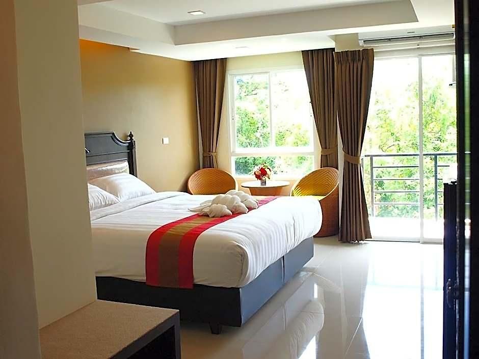 V Hotel 2*