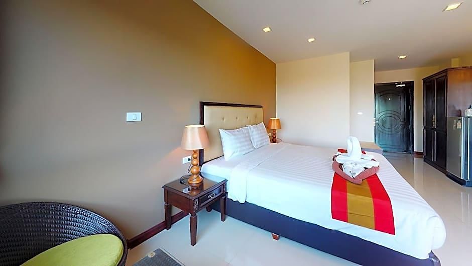 V Hotel