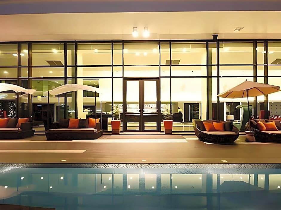 โรงแรม Tsix5 Phenomenal Pattaya