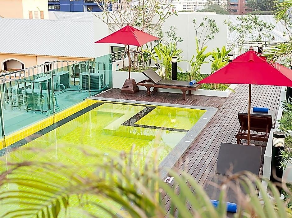 Sunshine Hip Hotel