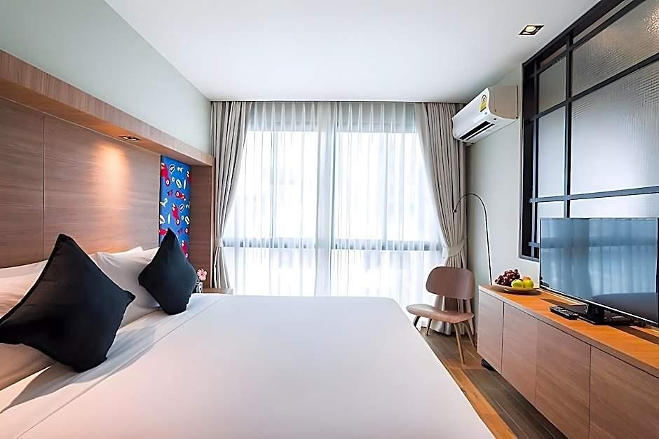 Sunshine Hip Hotel