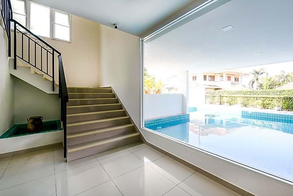 Baan Hinwong 2*