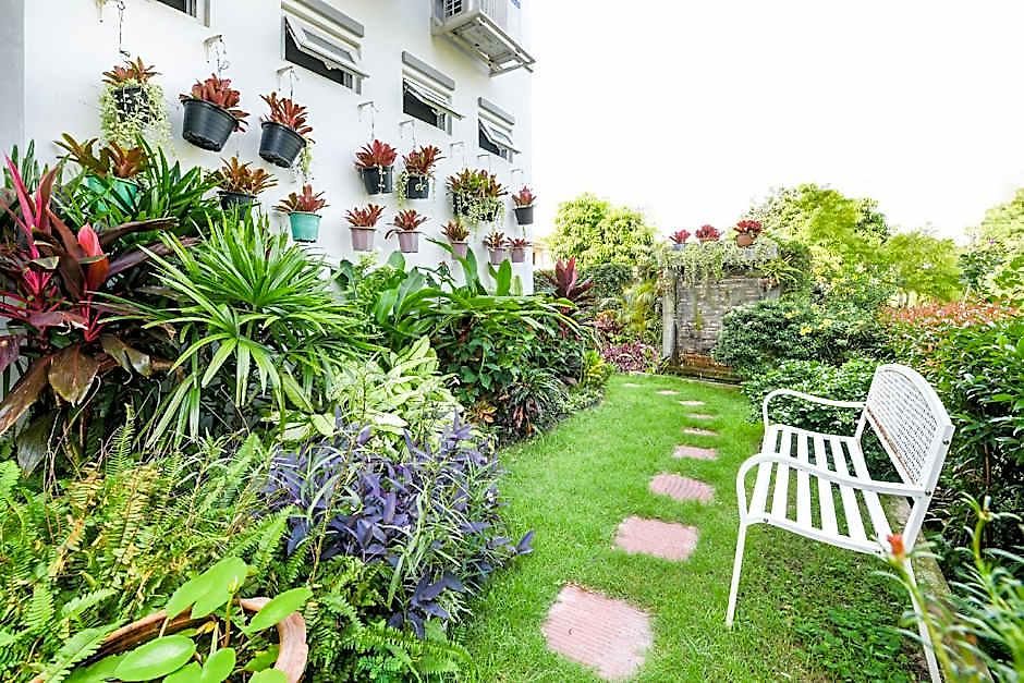 Baan Hinwong Hotel