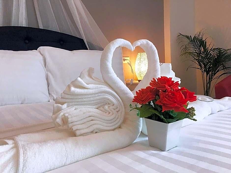 Baan Hinwong Hotel 2*