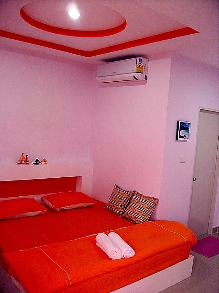 Baan Eang Hotel 2*