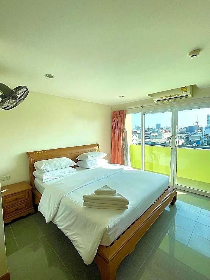 Thep Hotel 2*