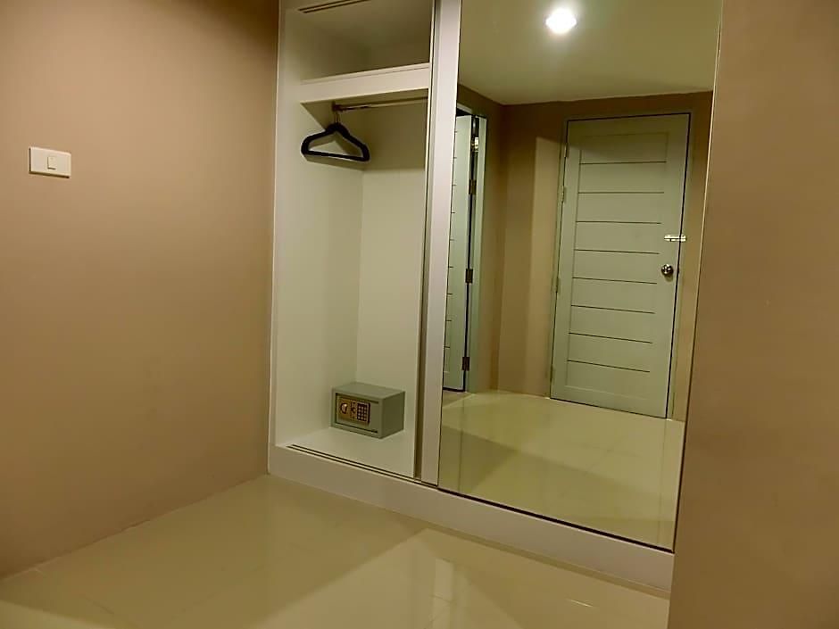 Crystal 2* Pattaya