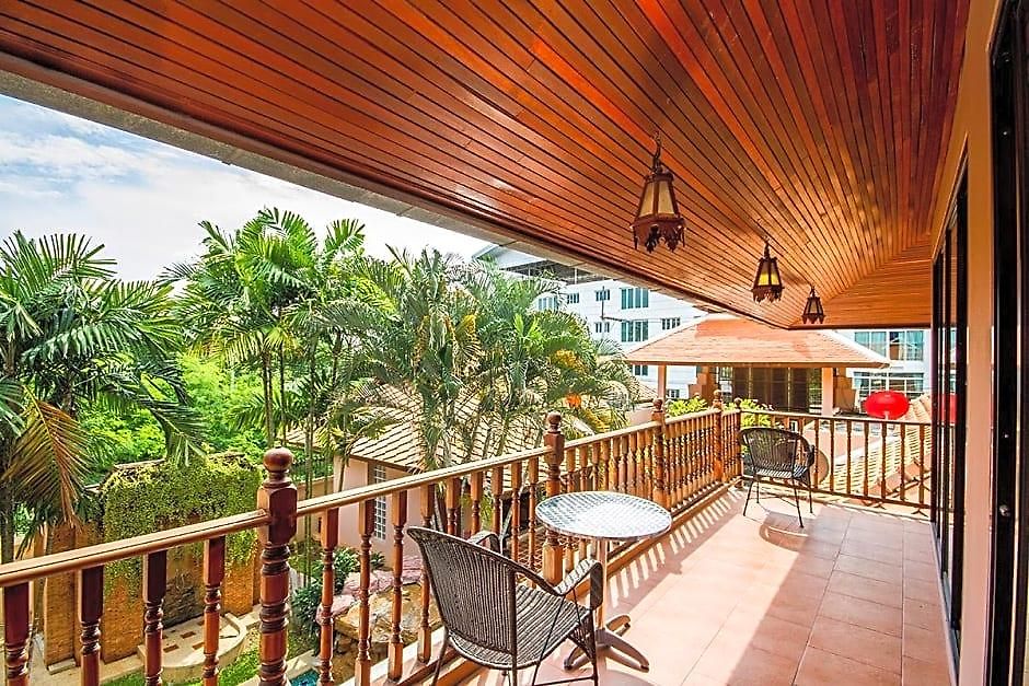 พระตำหนักวิลล่า 10 ห้องนอน พร้อมสระว่ายน้ำส่วนตัว Villa Pattaya