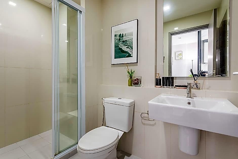 The Base By Fiona โรงแรม Pattaya