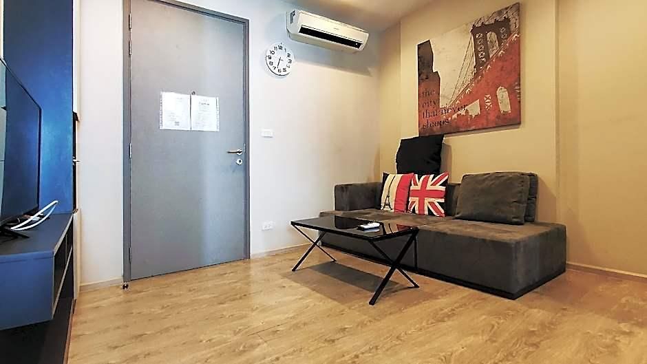 The Base By Fiona โรงแรม Pattaya