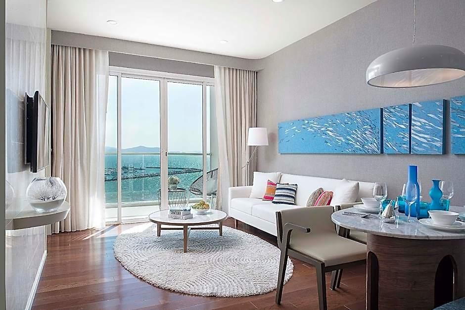 White Residences 3*