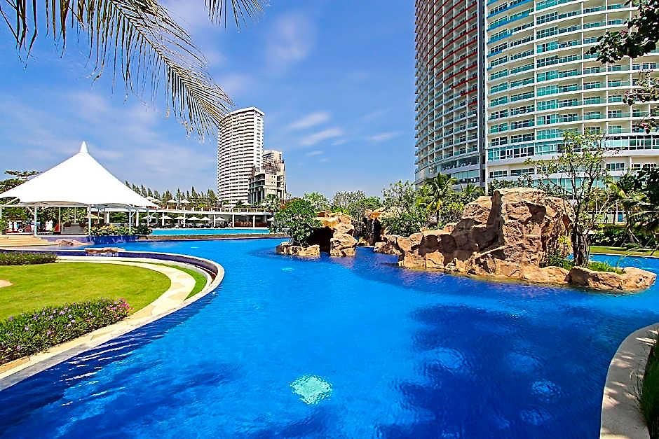Hotel White Residences