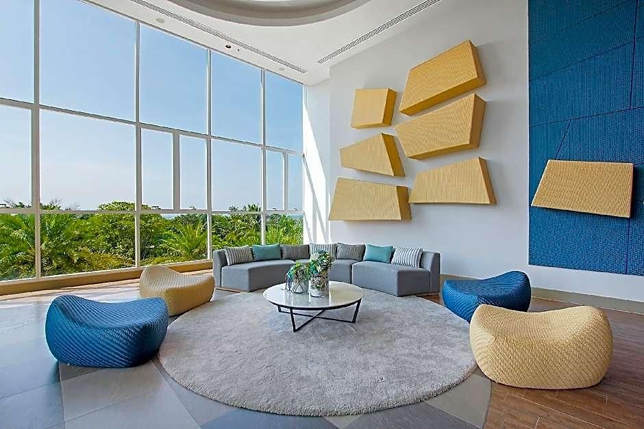 White Residences 3*