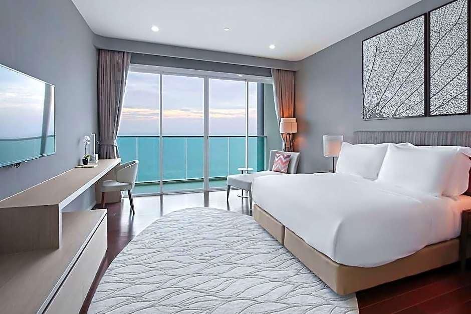 White Residences Hotel 3*