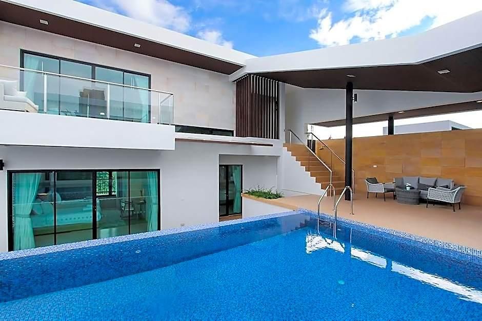 White Residences Hotel 3*