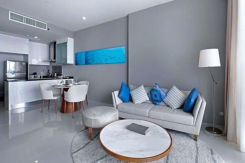 White Residences 3*