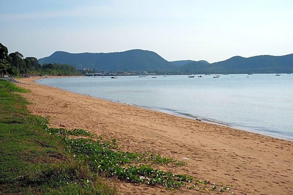 Hotel Baan Cha-lier Sook Bangsaray 2*