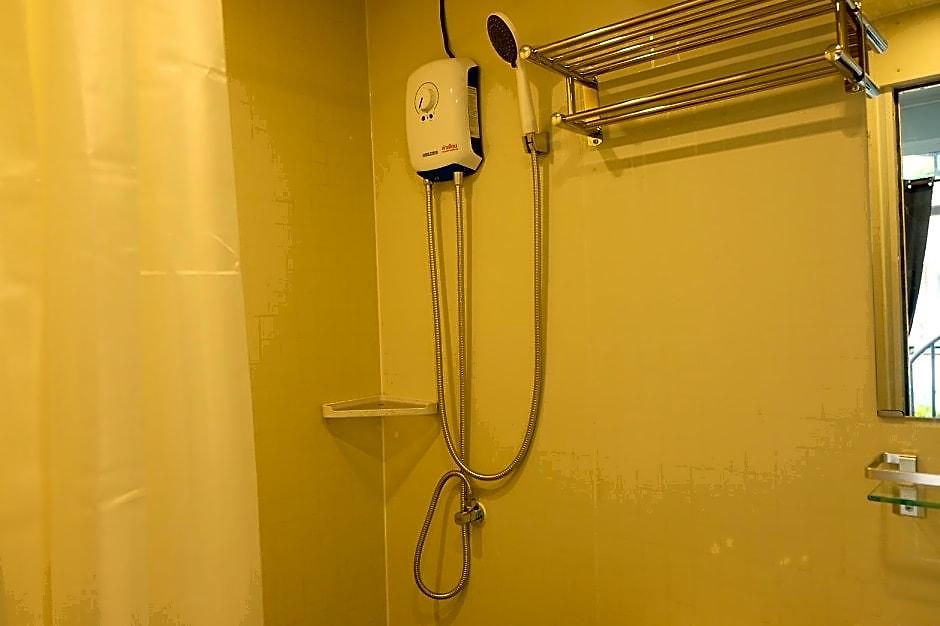 Baan Cha-lier Sook Bangsaray Hotel