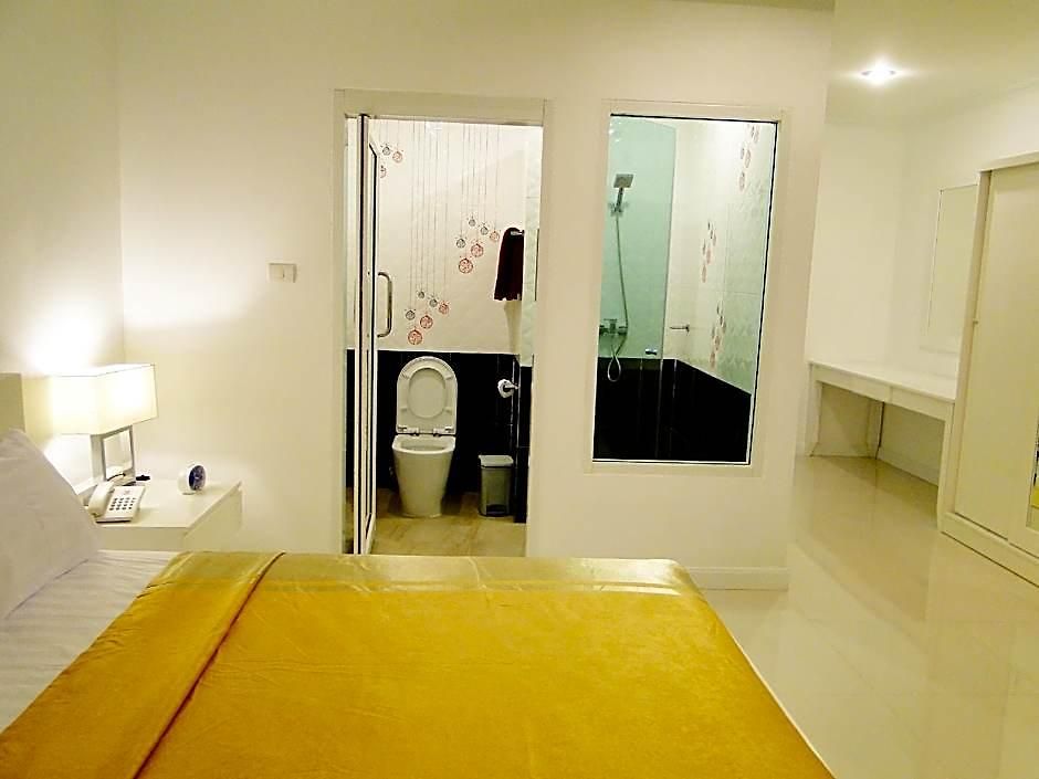 โรงแรม Sansuk Gay Sauna And 2*