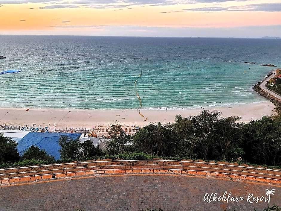 At Koh Larn Hotel