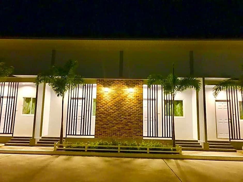Baan Klang-dao 2*