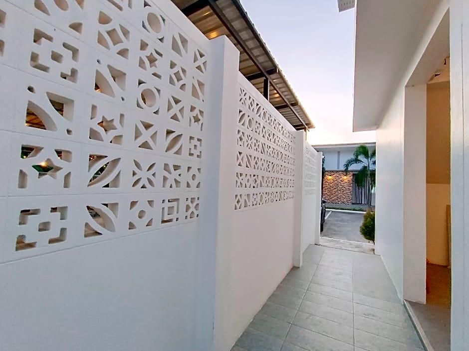 Baan Klang-dao Pattaya
