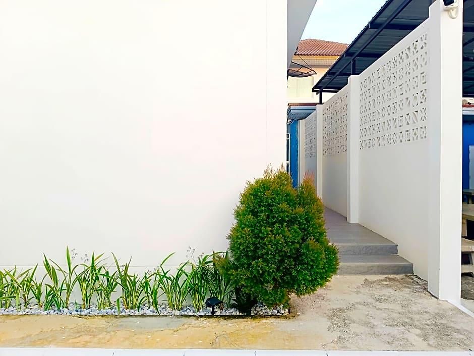 Baan Klang-dao Pattaya
