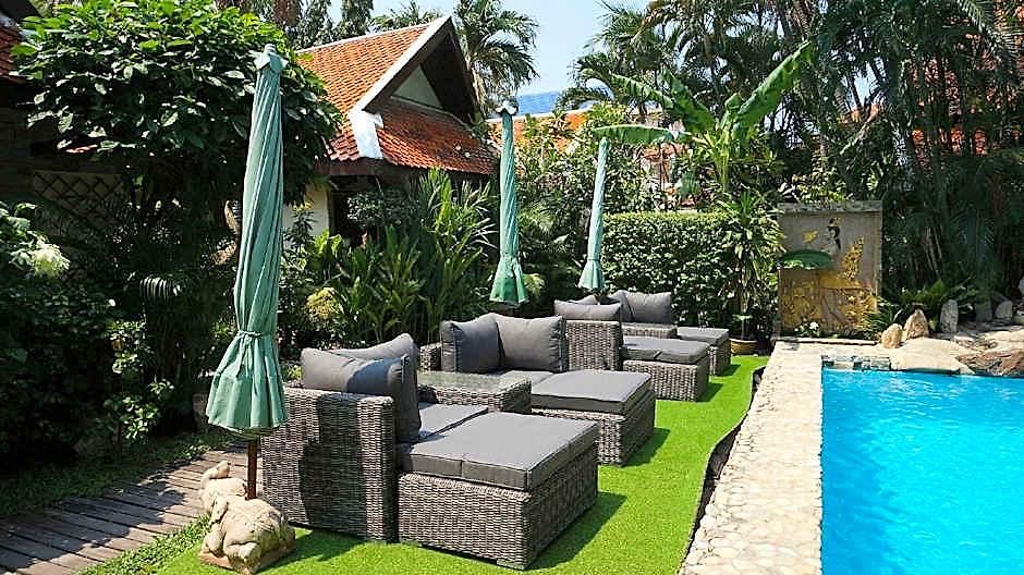 Le Prive Hotel 3*