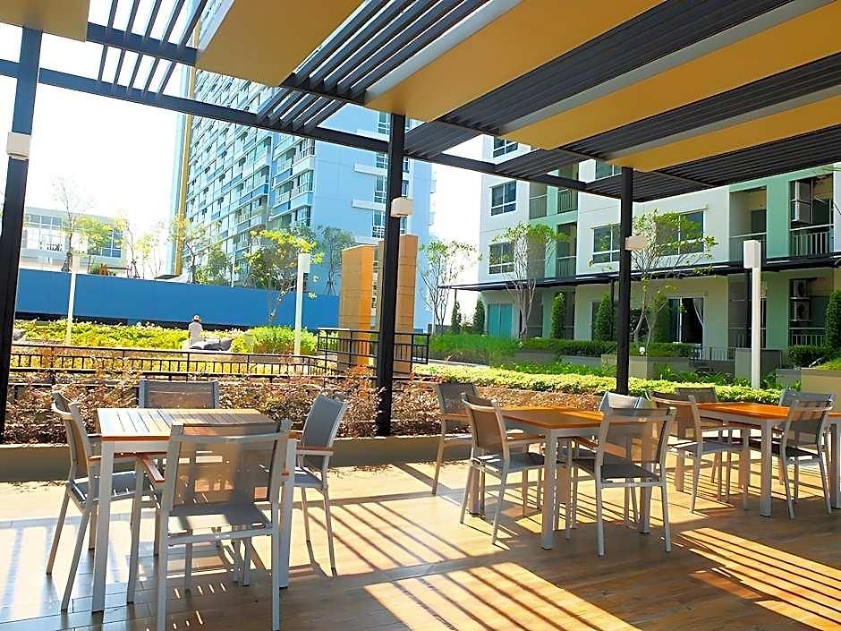 Lumpini Jomtien Seaview E22inn 3*