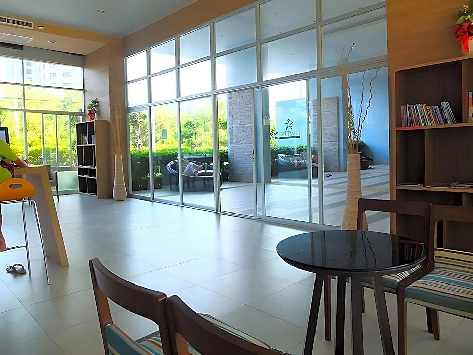 Lumpini Jomtien Seaview E22inn Hotel Pattaya