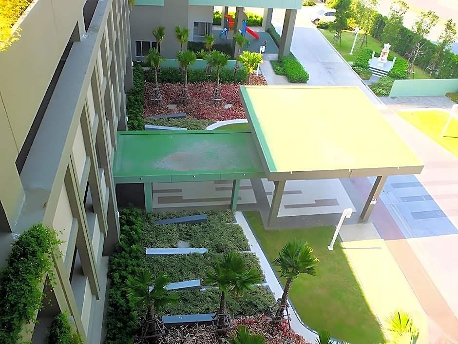 Lumpini Jomtien Seaview E22inn Hotel