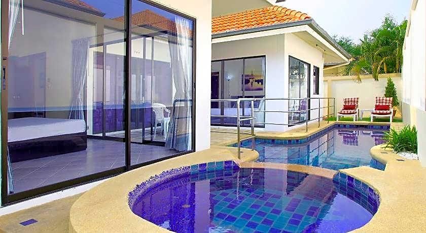 Hotel Avoca Pool Pattaya