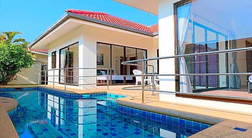 Avoca Pool Hotel Pattaya