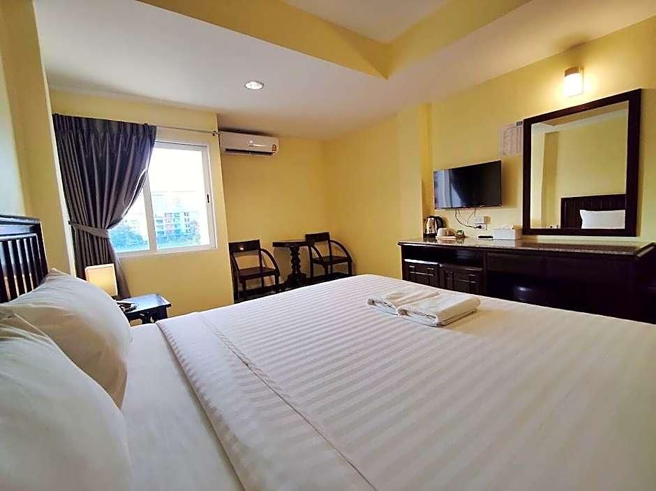 Chanthong Place Hotel