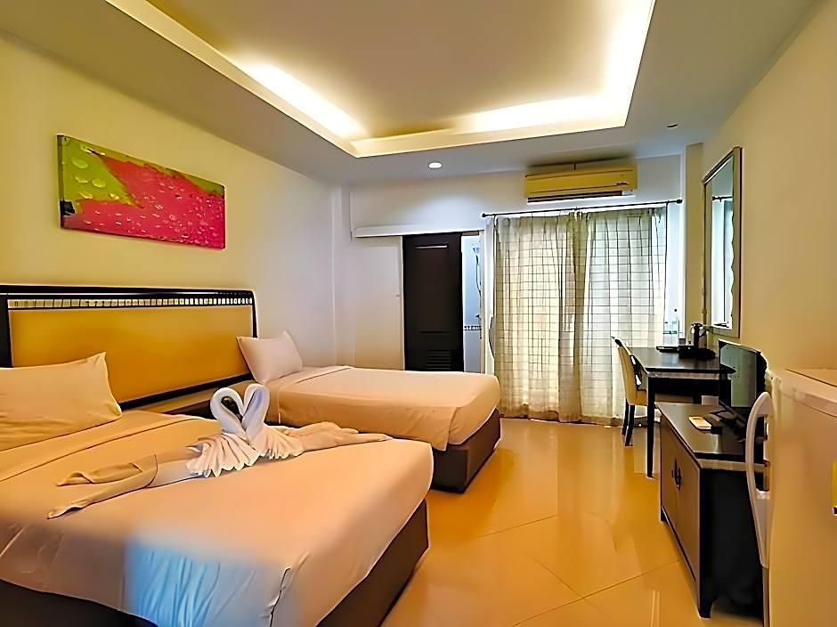 Inn Yes O'tel By Benya Pattaya