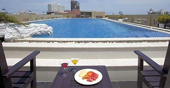 แอลเค รอยอล วิง โรงแรม