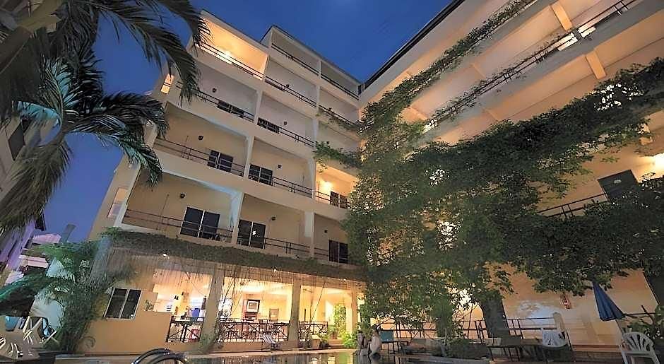 Opey De Place Hotel