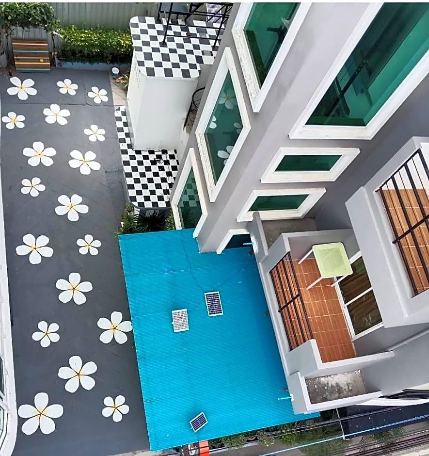 Hotel Lighthouse 2*