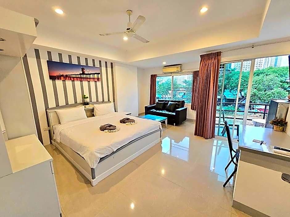 Hotel Lighthouse 2*