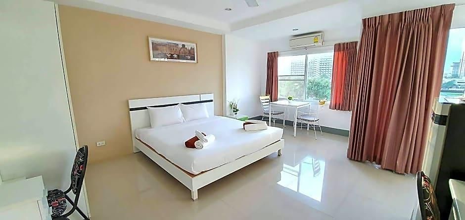 Lighthouse Hotel Pattaya