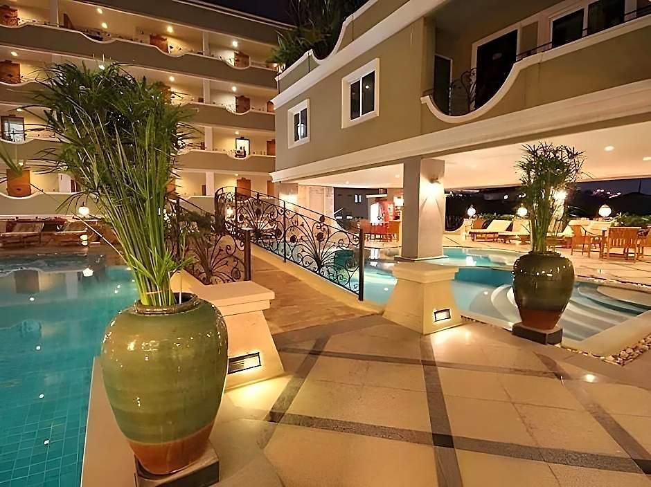แอลเค รอยัลสวีท 4* Pattaya